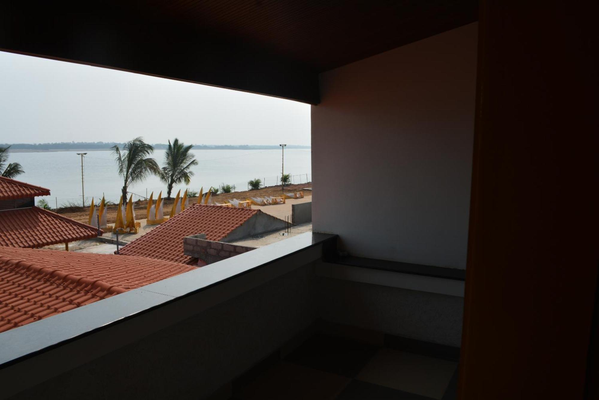 Yanam Resorts Exterior foto